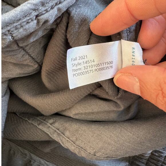 Marine Layer Men's Saturday Corduroy Short in Faded Black Size Medium - Picture 5 of 6